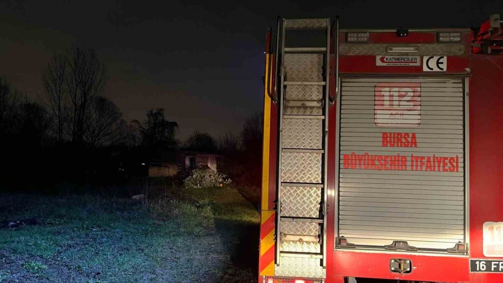 Benzinle Sobayı Harlamak İsterken Bağ Evini Yaktı: 1 Ölü, 1 Ağır Yaralı
