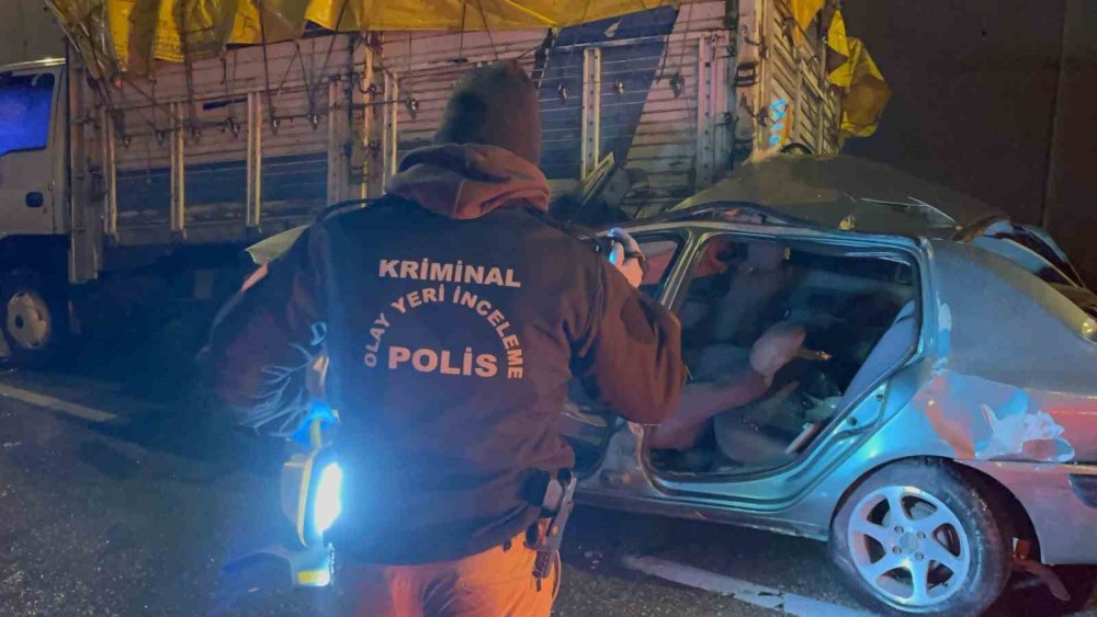 Yağmurlu Havada Makas Atarken Çarpmış