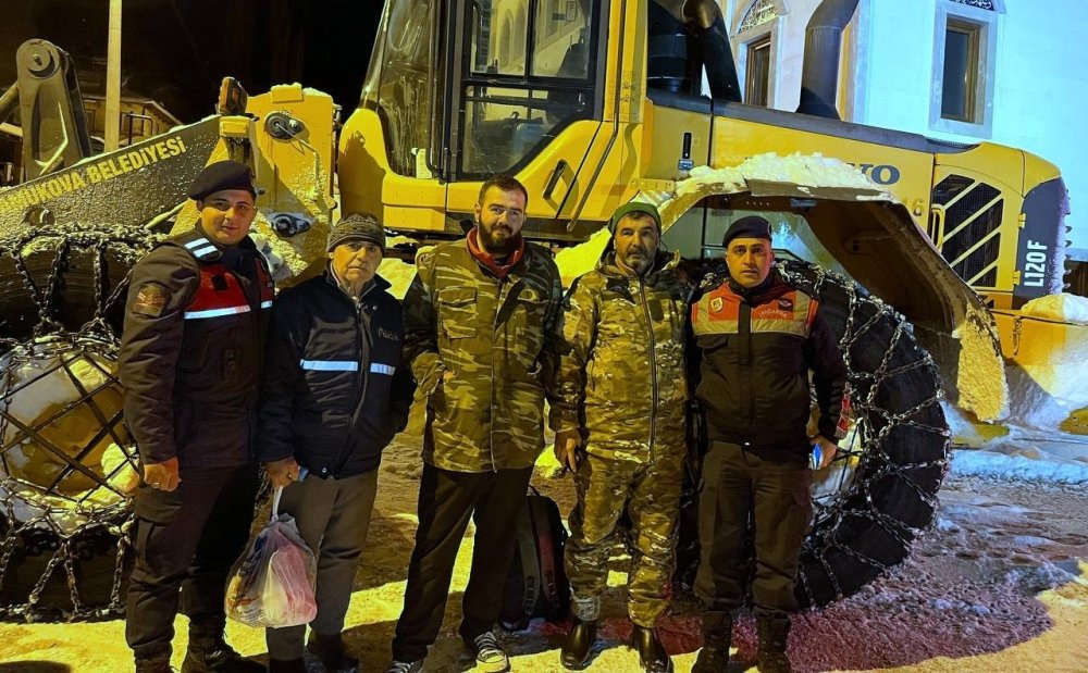 Yaylada Mahsur Kalan 3 Kişi Kurtarıldı