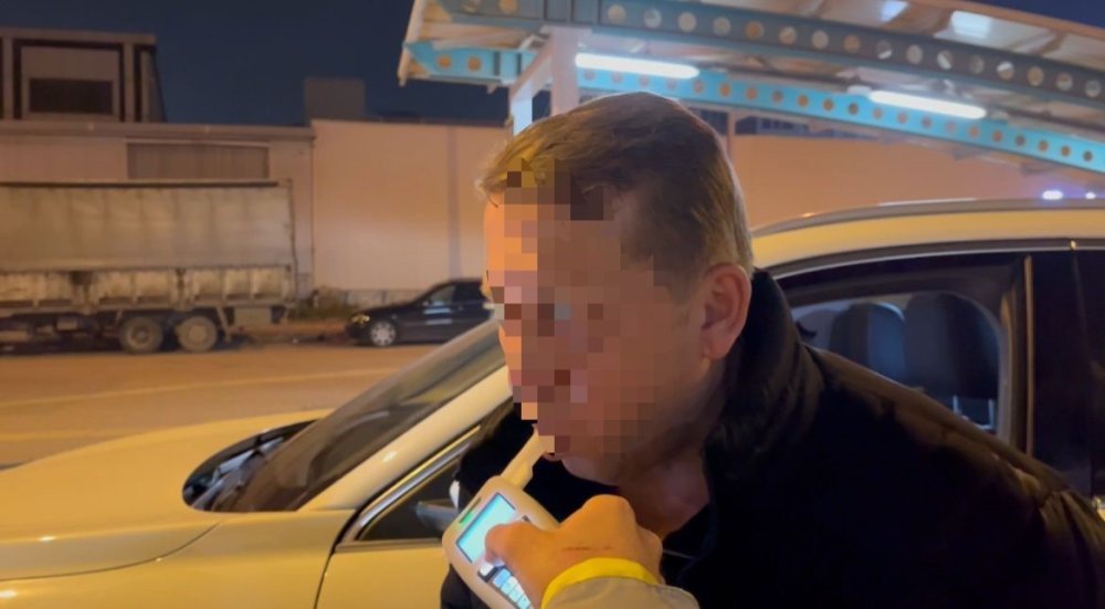 Alkollü Yakalandı... Uygulama Yapan Ekiplere Terör Operasyonu Benzetmesi Yaptılar