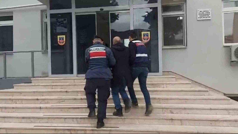 Yüzlerce Kişiyi Ölümden Kurtaran Operasyon...Sahte İçkiyi Yüzey Temizleyici İle Kamufle Ettiler