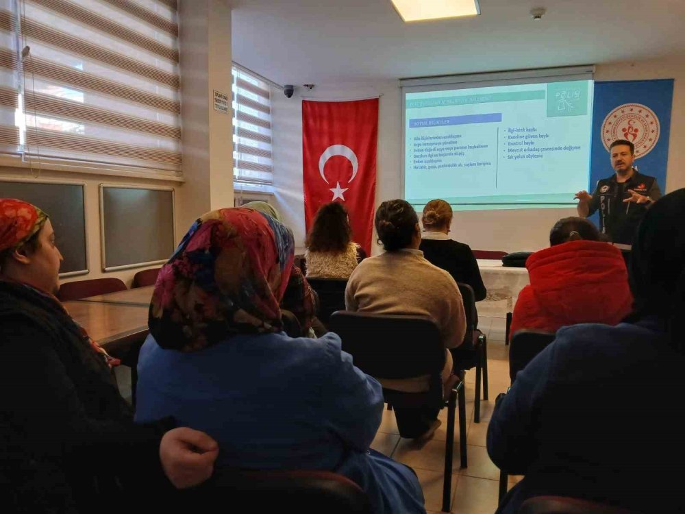 Vatandaşlara ’Narko Nokta’ Ve ’Narkolog’ Eğitimi
