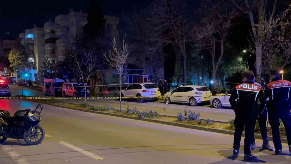 "Kız Meselesi" Tartışmasında Silahlar Konuştu: 1 Yaralı
