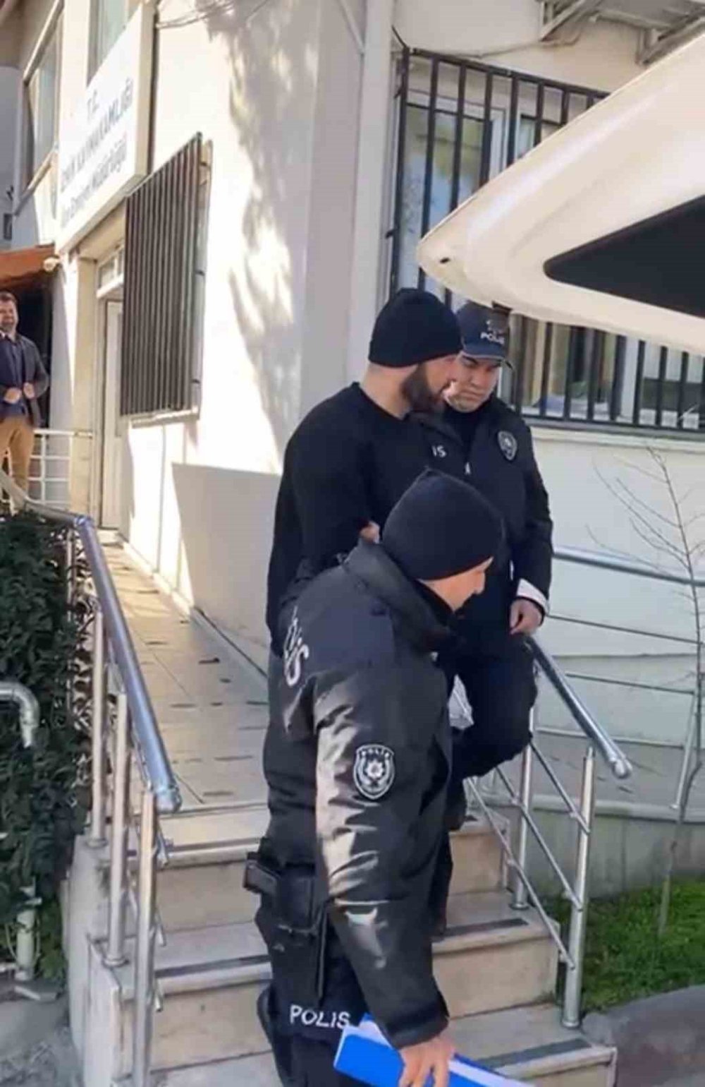 Cezaevinden Firar Eden Şahıs Saklandığı Evde Yakalandı