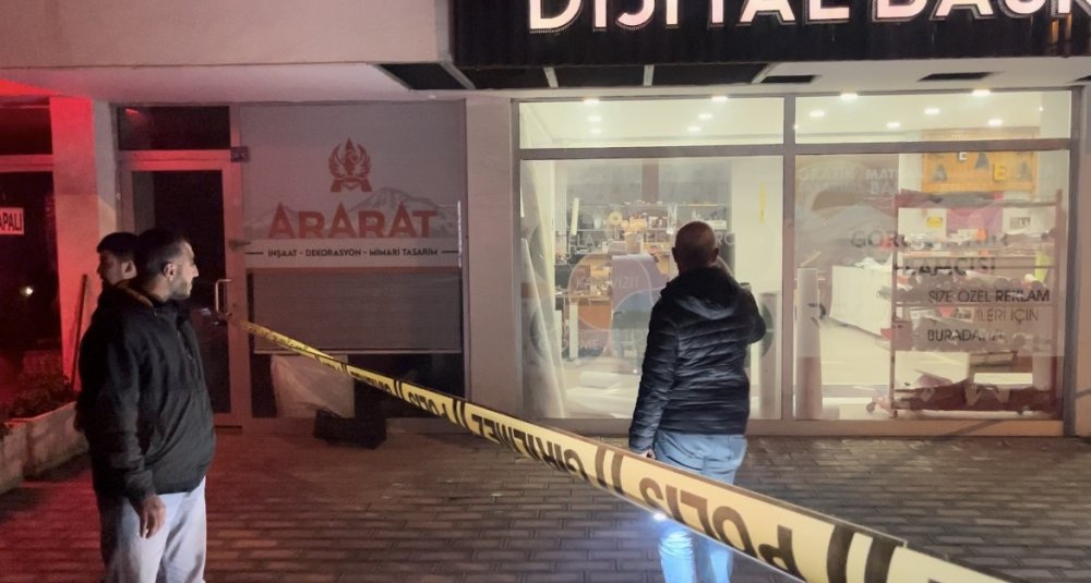 İşletmeye Silahlı Saldırı: 2 kişi yaralandı