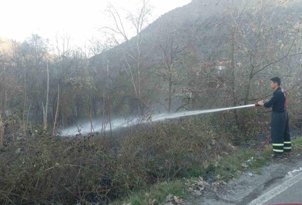 Arazi Yangını Kısa Sürede Söndürüldü