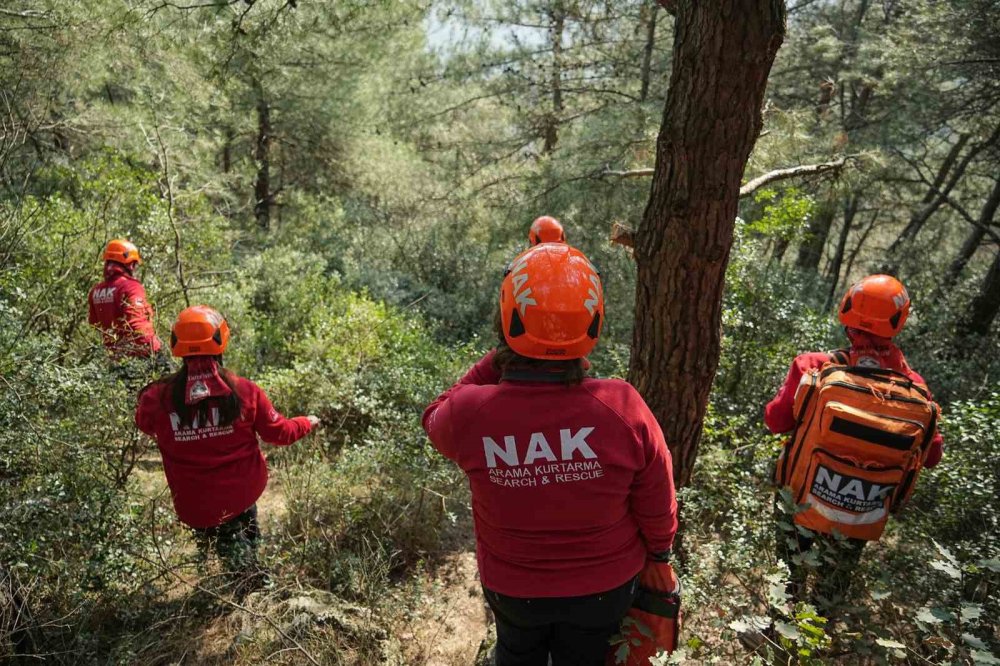 Hayat Kurtaran Kadınlar Afetlerde Önemli Rol Üstleniyor