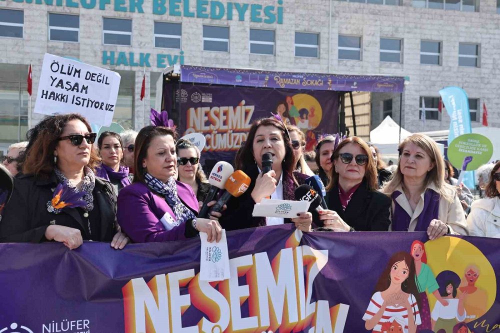 Kadınlar, 8 Mart’ta Adalet Ve Eşitlik İçin Yürüdü
