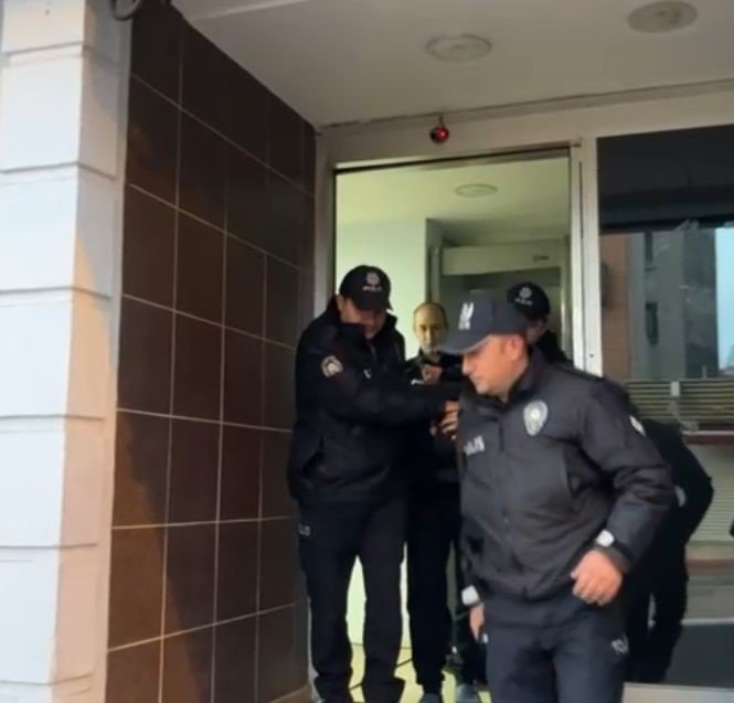 Silah, Tarihi Eser, Uyuşturucu Ele Geçirildi