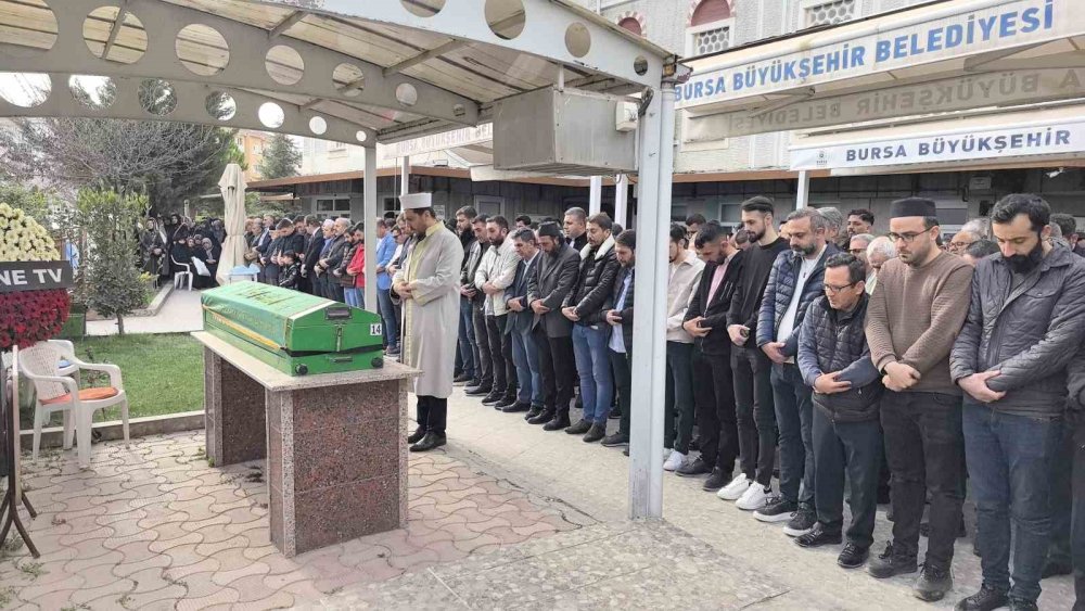 Eşi Tarafından Öldürülen İş Adamı Defnedildi