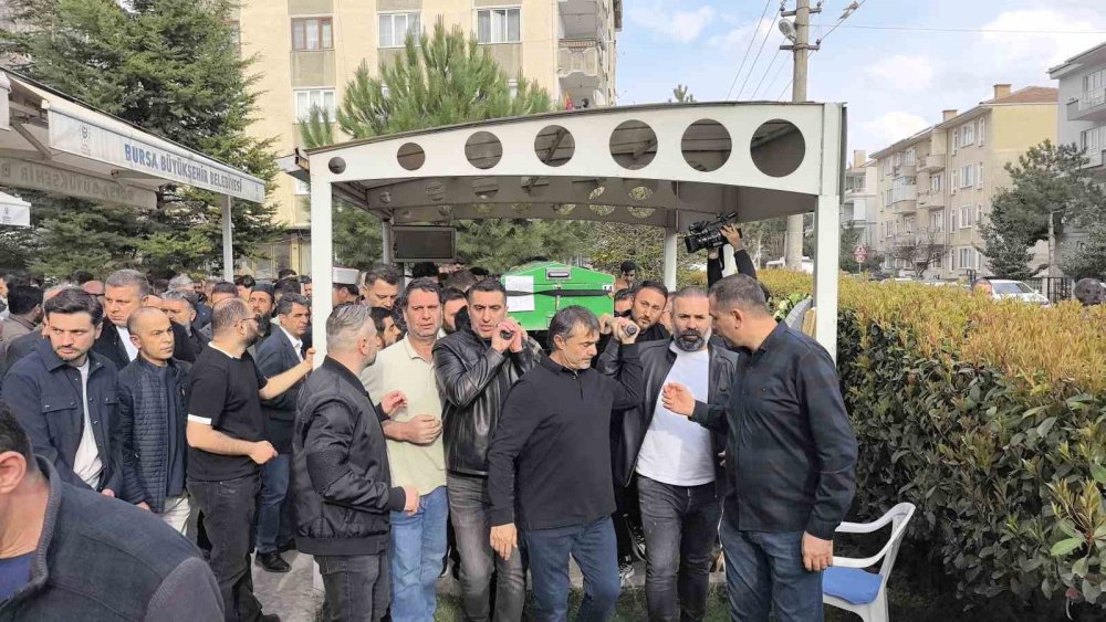 Eşi Tarafından Öldürülen İş Adamı Defnedildi
