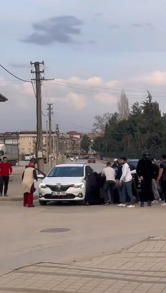 İftar Saati Sürücüler Birbirine Girdi