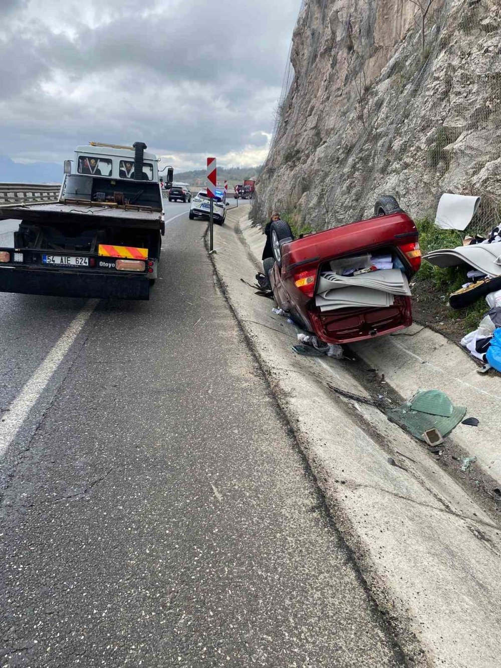 Takla Atan Otomobilden Yara Almadan Kurtuldu