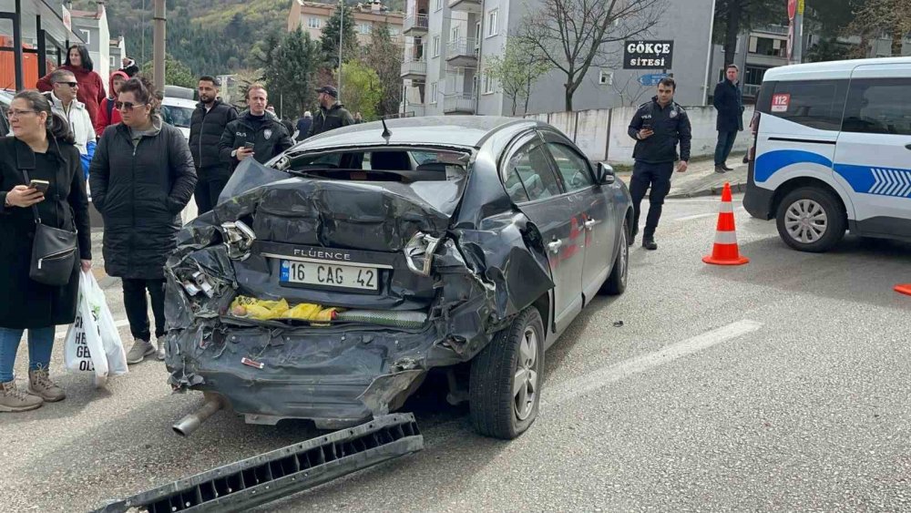 Freni Patlayan Belediye Otobüsünde Dehşet...8 Yaralı