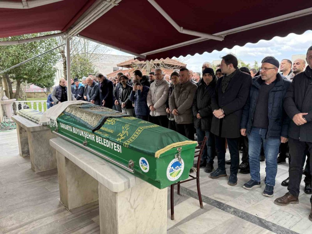 Kiracısı Tarafından Pompalı Tüfekle Öldürülen Adam Son Yolculuğuna Uğurlandı
