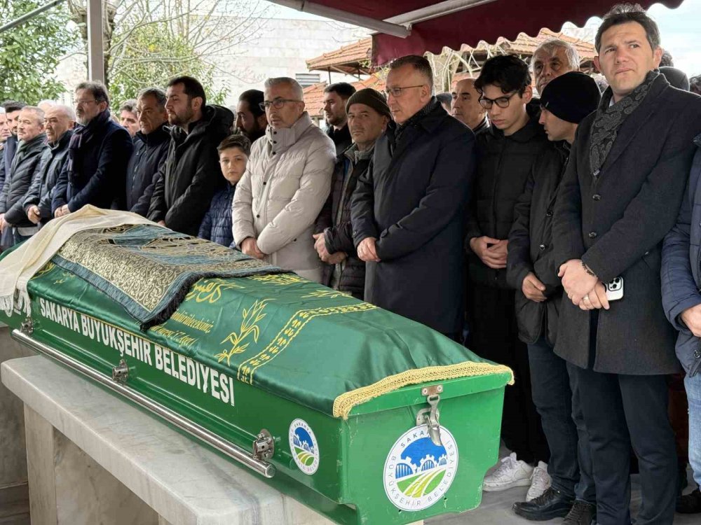 Kiracısı Tarafından Pompalı Tüfekle Öldürülen Adam Son Yolculuğuna Uğurlandı