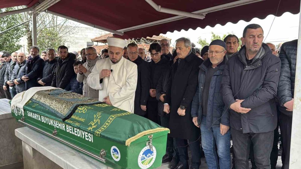 Kiracısı Tarafından Pompalı Tüfekle Öldürülen Adam Son Yolculuğuna Uğurlandı