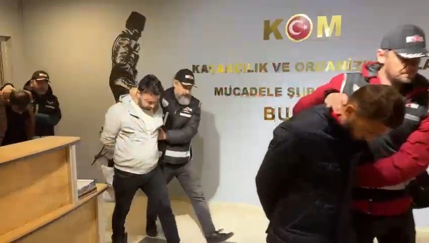Sahte Akaryakıt Fişi Düzenleyerek Vergi Kaçıran 12 Kişi Yakalandı