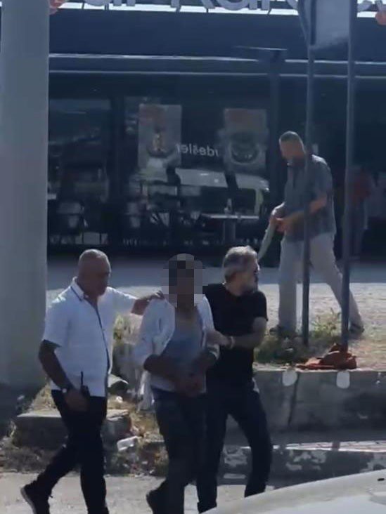 4 Bıçak Darbesiyle Eşini Öldüren Koca İçin Ağırlaştırılmış Müebbet Hapis Cezası Talebi