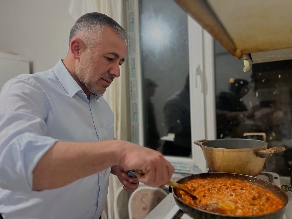Filistinli Öğrencinin Sahur Sofrasına Konuk Oldular