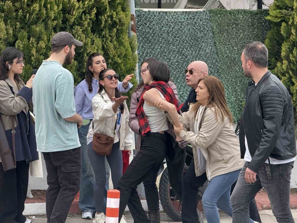 İzinsiz Gösteriye Polis Müdahalesi