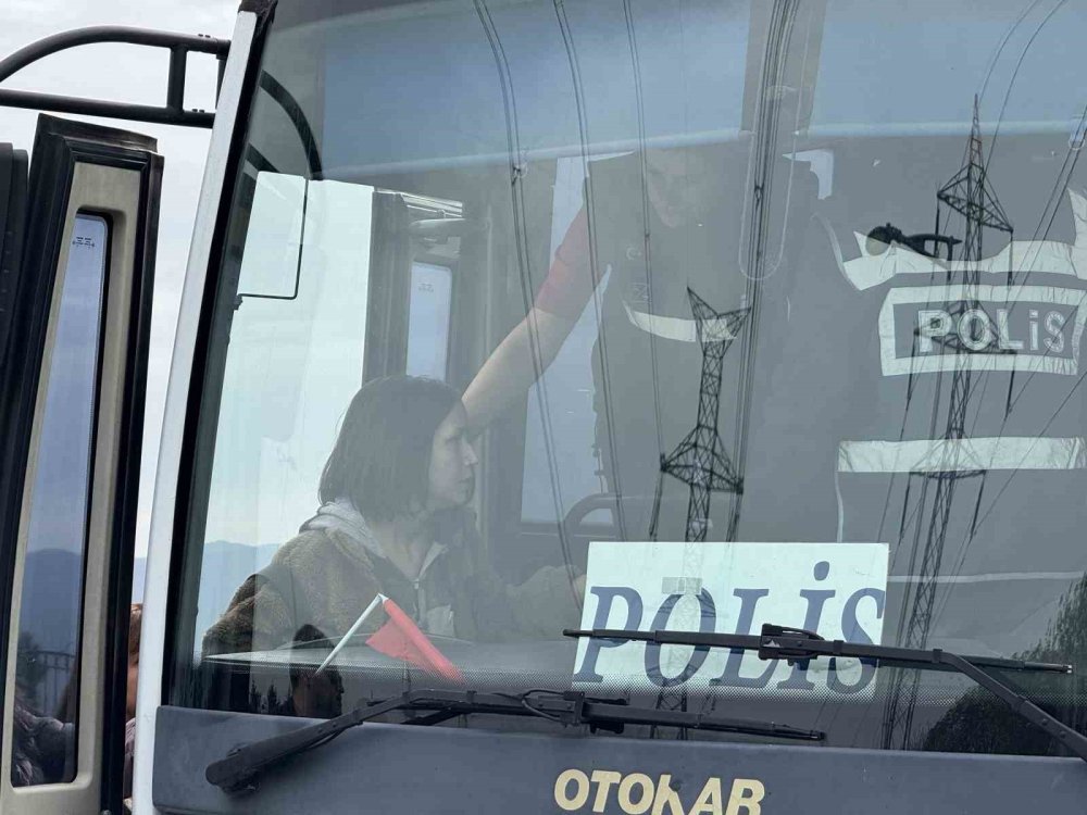 İzinsiz Gösteriye Polis Müdahalesi