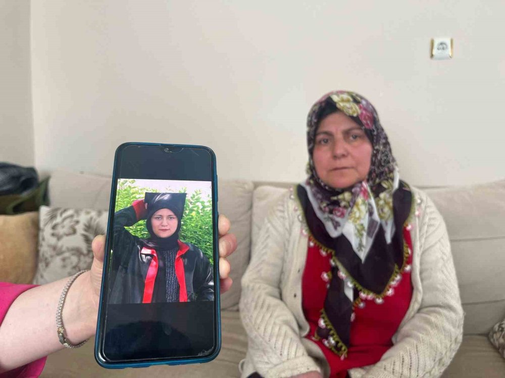 "Okula Gidiyorum" Deyip Evden Çıkan Ve Arkadaşıyla Kayıplara Karışan 14 Yaşındaki Kızdan Haber Alınamıyor