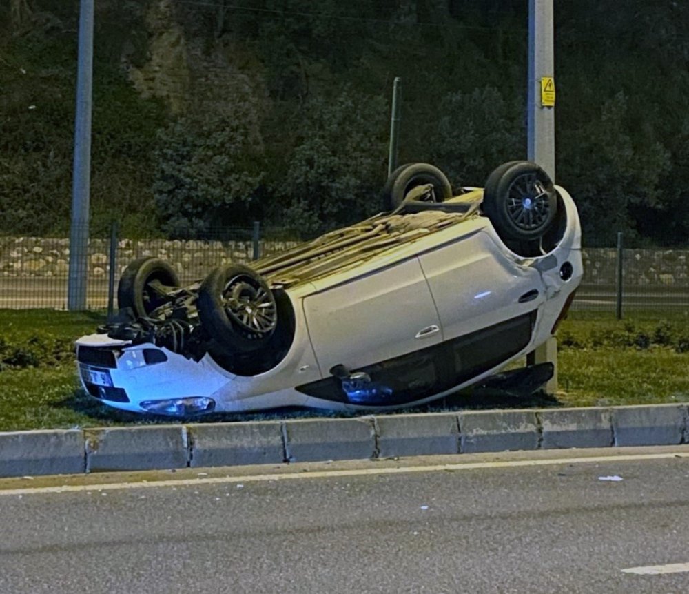 Otomobil Takla Attı: 2 Yaralı!