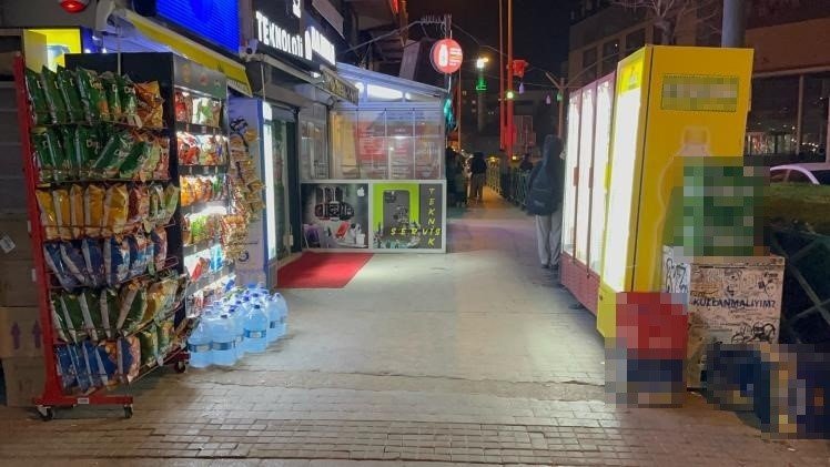 2 Grup Arasında Çıkan Bıçaklı Kavga Kameralara Yansıdı
