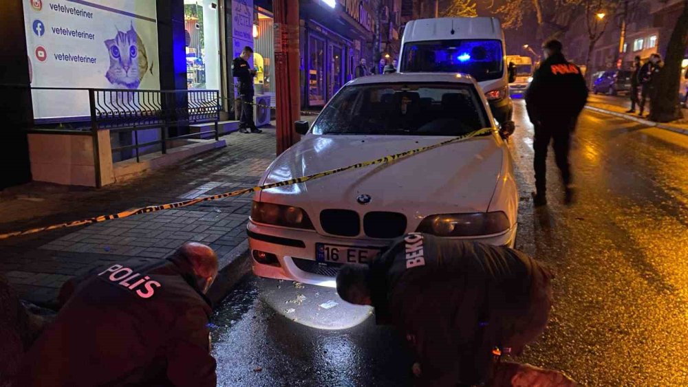 Otomobile Ateş Eden Şahıs Mezarlıkta Yakalandı