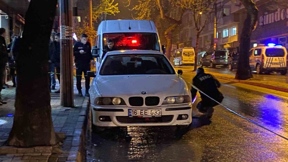 Otomobile Ateş Eden Şahıs Mezarlıkta Yakalandı