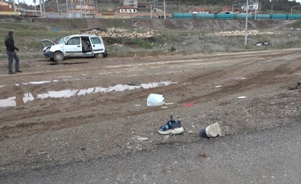 Yaşanan Trafik Kazasında 3 kişi yaralandı