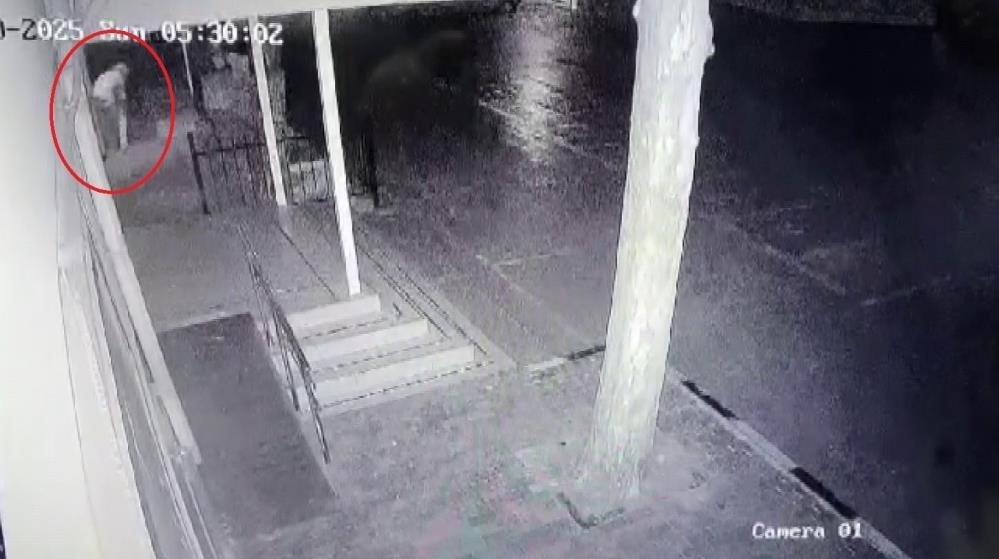 Atatürk Büstünü Çalan Hırsız Tutuklandı