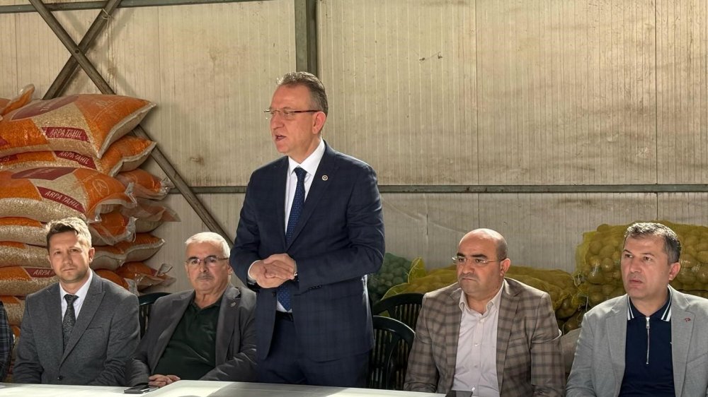 Çiftçilere Nohut Ve Aspir Tohumu Dağıtıldı