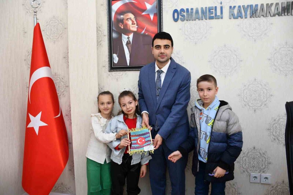 İlkokul Öğrencileri Kaymakam Ve Belediye Başkanı Oldu