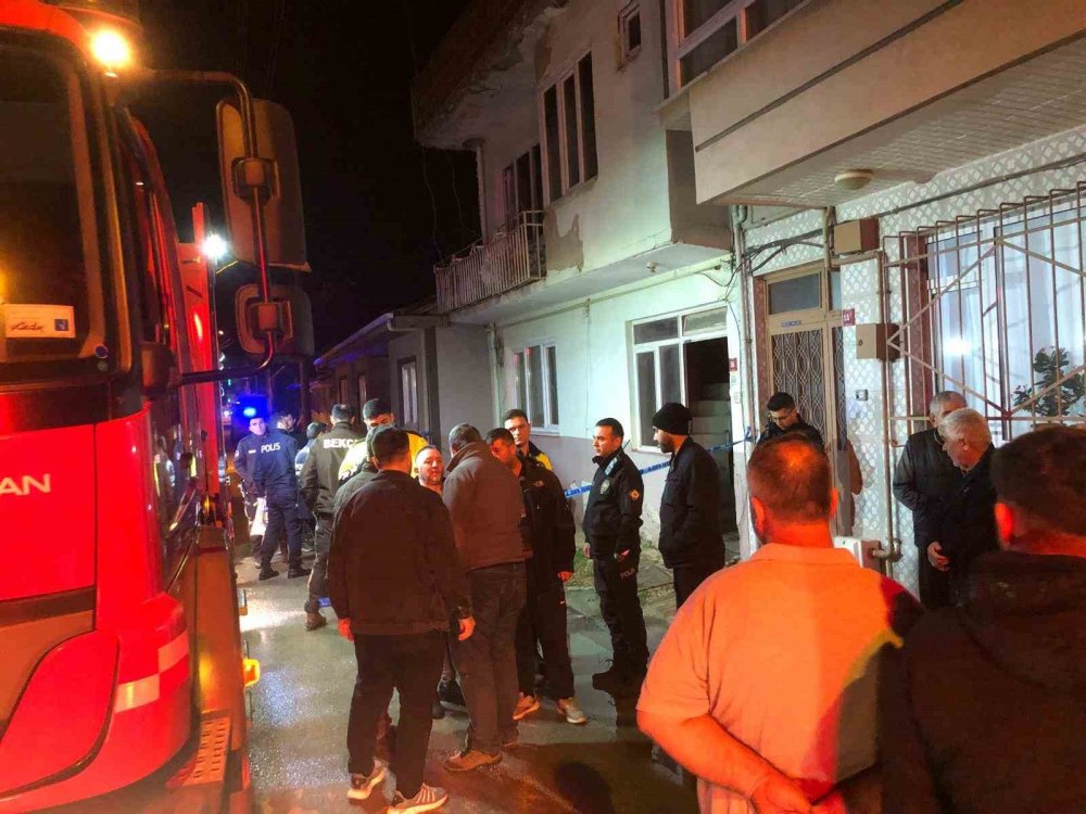 Çıkan Yangında 3 Aylık Bebek Ve 4 Yaşındaki Çocuk Hayatını Kaybetti