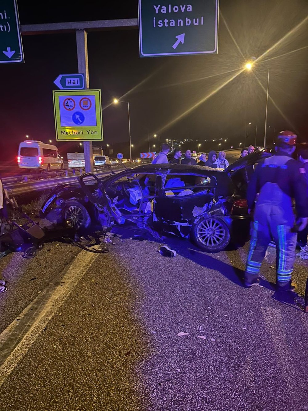 Otobanda Feci Kaza: 1 Ölü 3 Yaralı