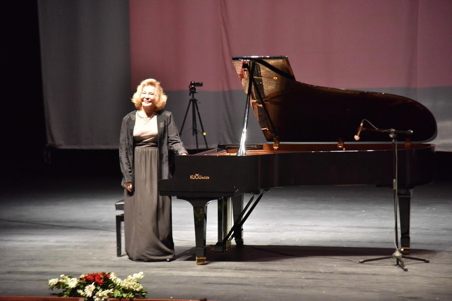 uluslararasi-piyano-festival-piyanist-gulsin-onay-konseriyle-sona-erdi-4.jpg