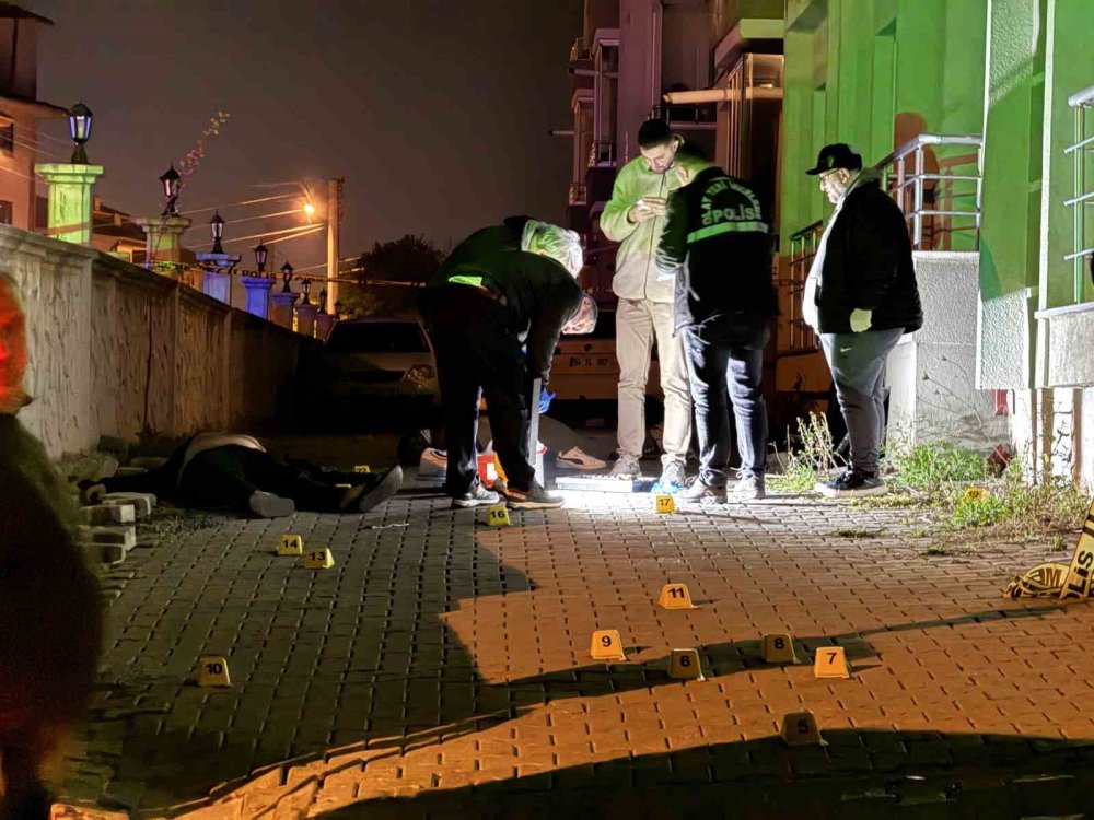 5 Kişinin Öldüğü Katliamda Gözaltına Alınan 12 Kişiden 8’i Adliyede