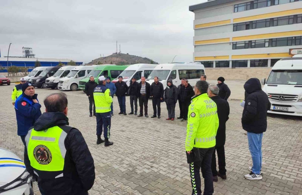 Okul Servis Araçlarına Yönelik Denetimler Sürüyor