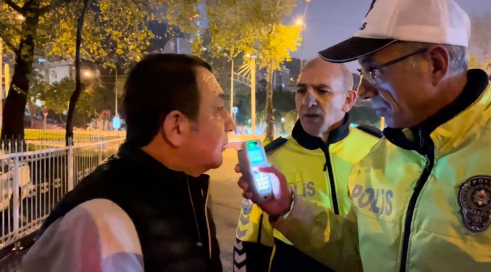 Rüyasında Gördü Ehliyetsiz Ve Alkollü Yakalandı
