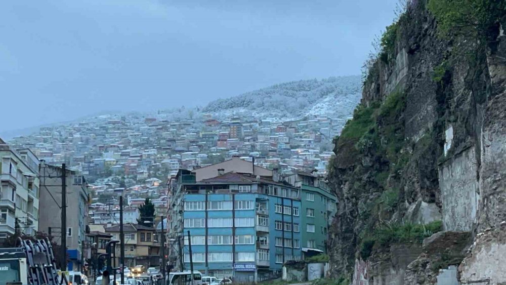 Nisan Ayında Kar Sürprizi