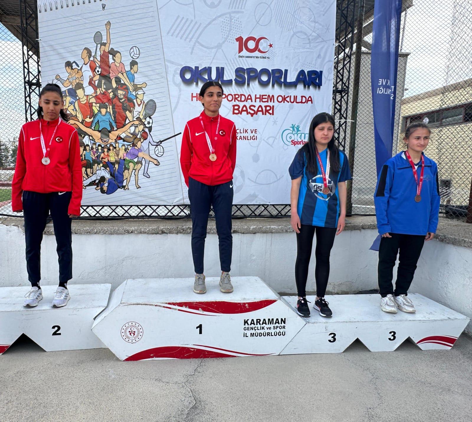 bilecikli-ozel-sporculardan-madalya-yagmuru1.jpg