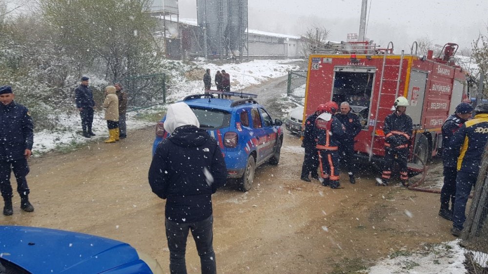 Çocuklarını Yangında Kaybeden Babanın Acı Feryadı: "Allah Aşkına Bir Şey Yapın"
