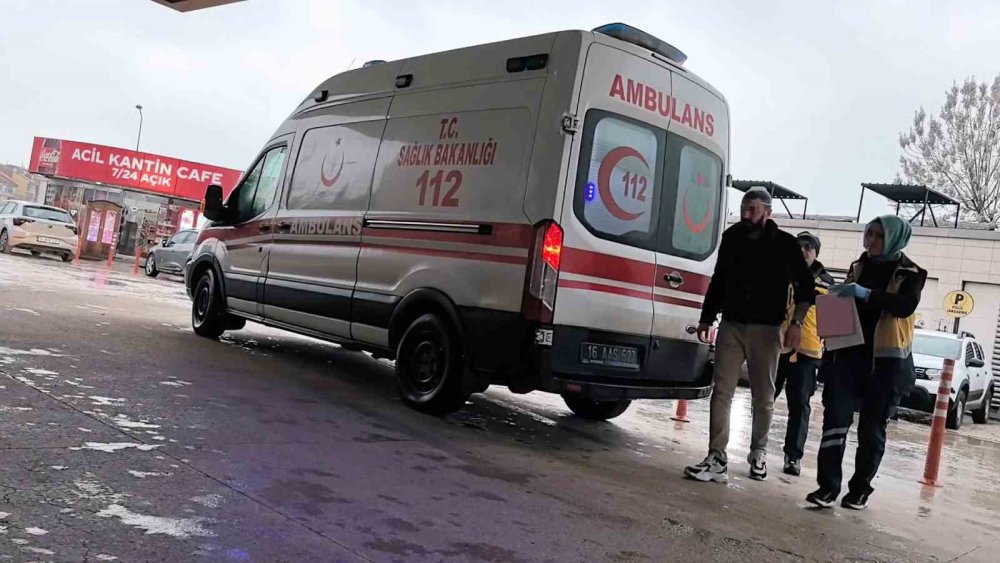 "Yol Verme" Kavgası: Sürücüler Ve Yolcular Birbirine Girdi