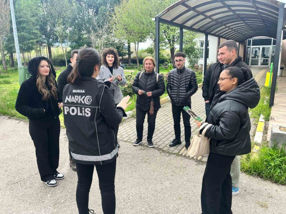 Narkotik Polisi 4 Günde 4 Bin Genci Uyardı