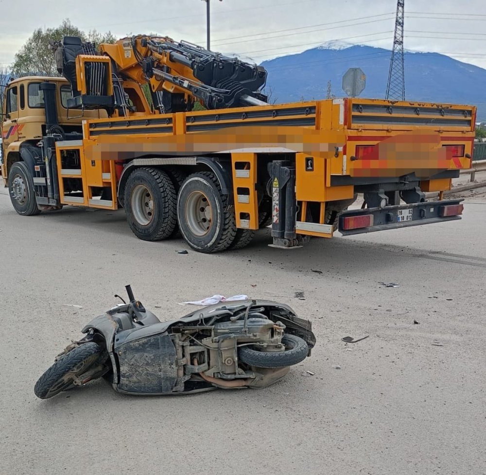 Vinç İle Motosiklet Çarpıştı!