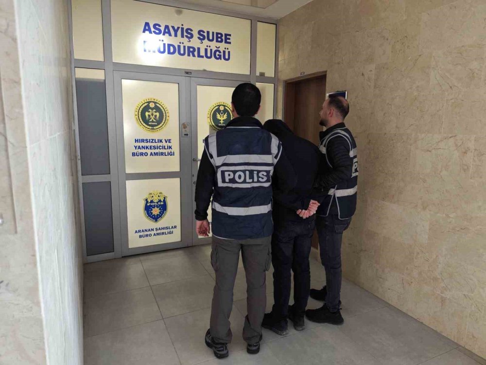 Kamu Kurumundan Hırsızlık Yapan 2 Şüpheli Tutuklandı