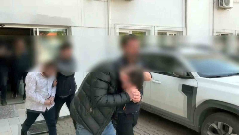 Engelli Vatandaşı 500 Bin TL Dolandıran 4 Şahıs Tutuklandı