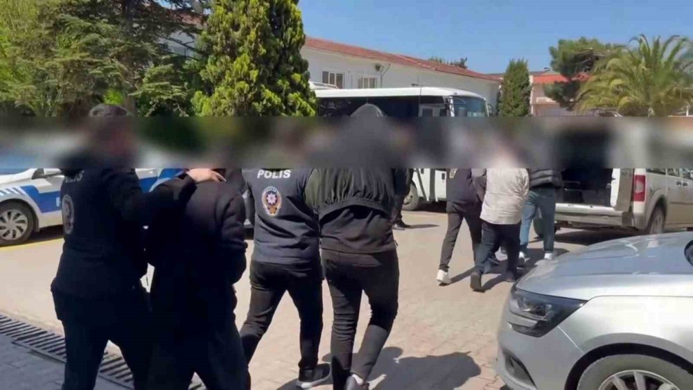 Engelli Vatandaşı 500 Bin TL Dolandıran 4 Şahıs Tutuklandı
